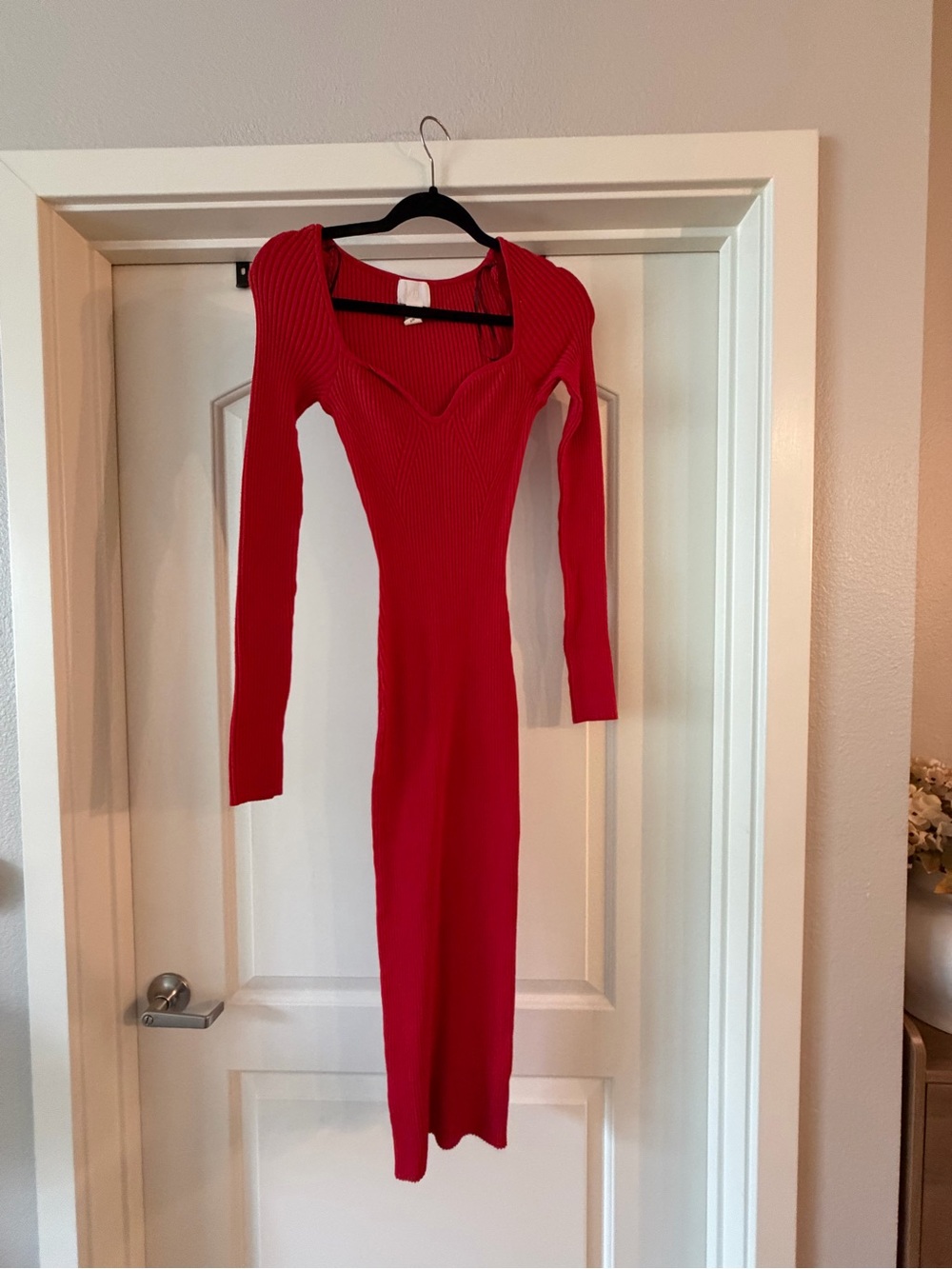H&M Red Ribbed Long-Sleeve Bodycon Dress